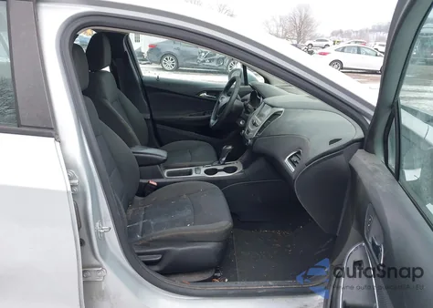 2017 Chevrolet Cruze Ls Auto z USA, uszkodzony, nr VIN 1G1BC5SM8H7212718